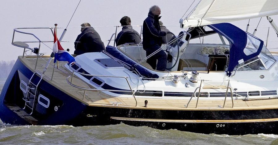 C-Yacht 1150 Center Cockpit 900x470