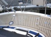 permateak dek op c-yacht zeiljacht